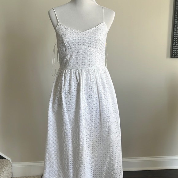 CeCe Dresses & Skirts - Elegant White Midi Dress
